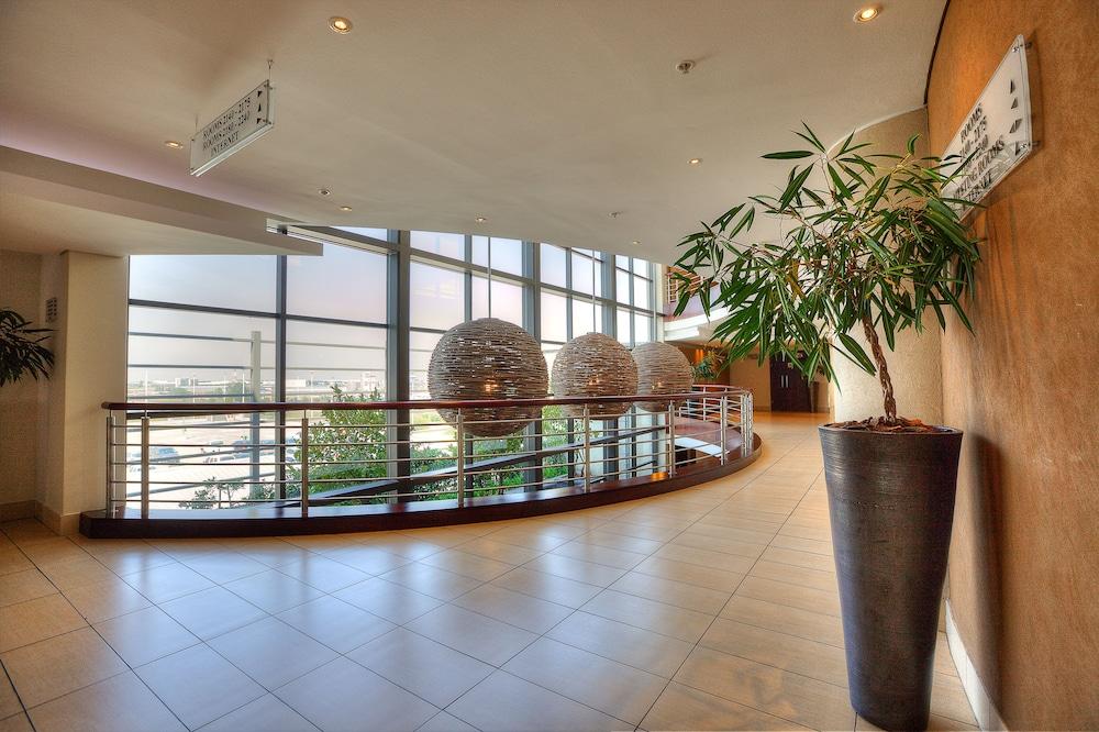 City Lodge Hotel At Or Tambo International Airport Kempton Park Eksteriør billede