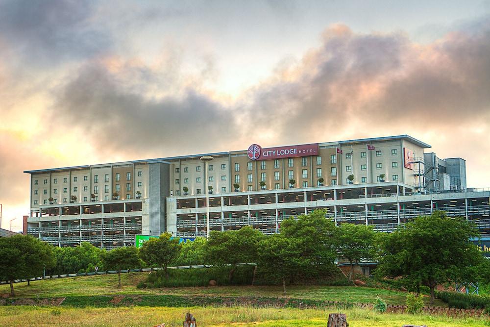 City Lodge Hotel At Or Tambo International Airport Kempton Park Eksteriør billede